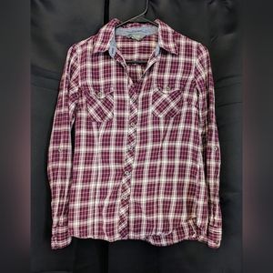 Red plaid long-sleeved shirt
